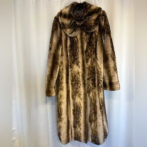 Pamela McCoy Plush Faux Fur Coat in Brown and Tan